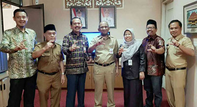 Bertemu Sekdakab, KI Riau Bahas Bimtek Kades se Pelalawan